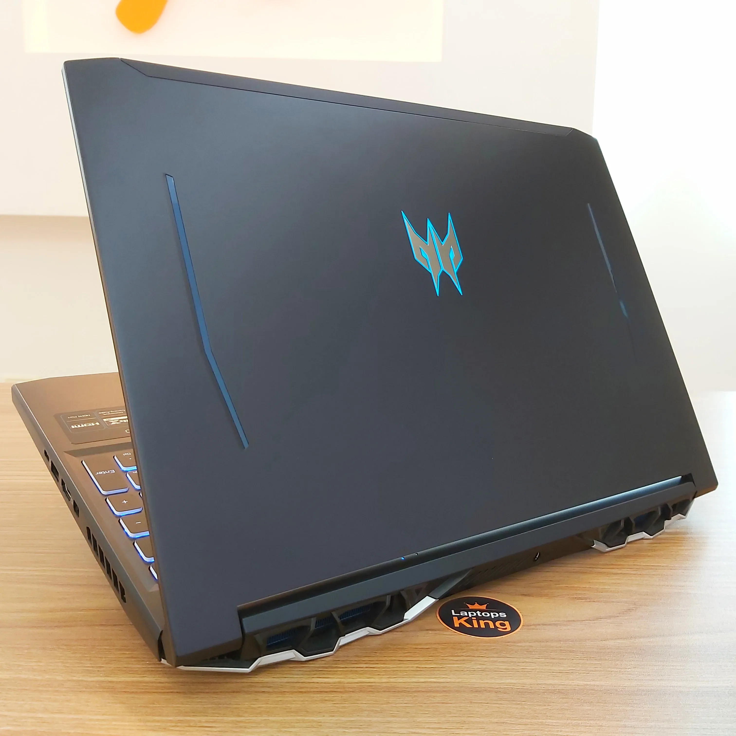 Acer Predator Helios 300 PH315-53 i7-10750h Rtx 3070 144hz Gaming Laptop (Open Box)