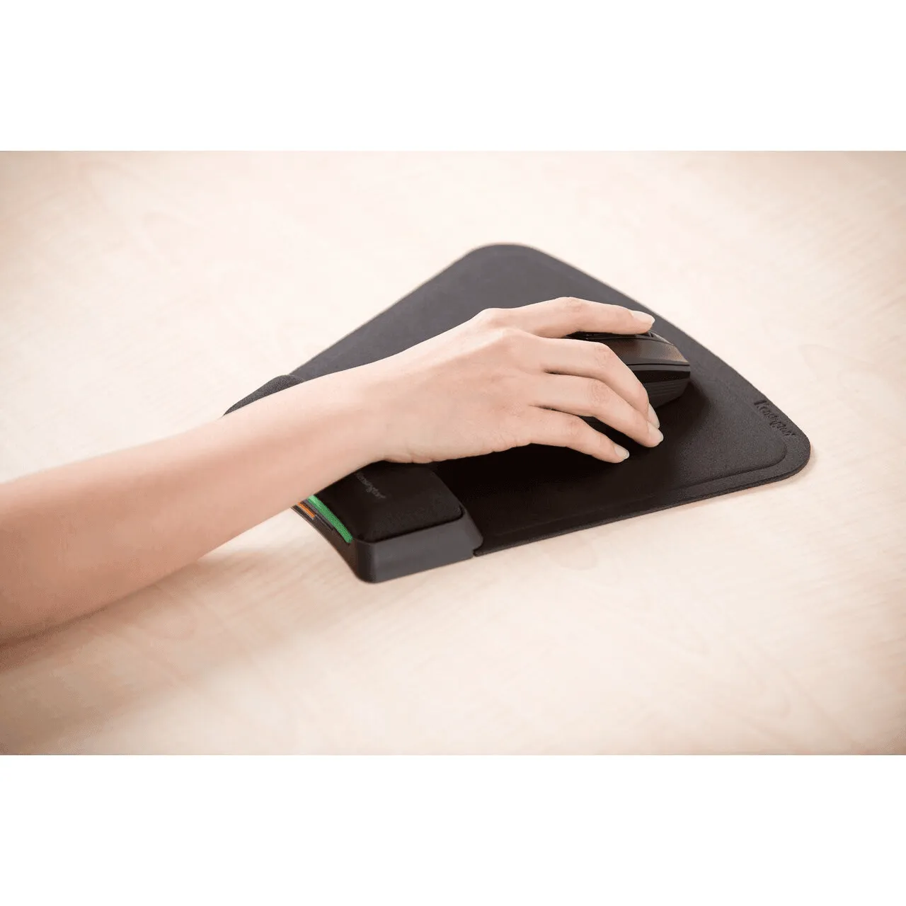 Kensington Smartfit Mouse Pad Wrist Rest Height Adjustable