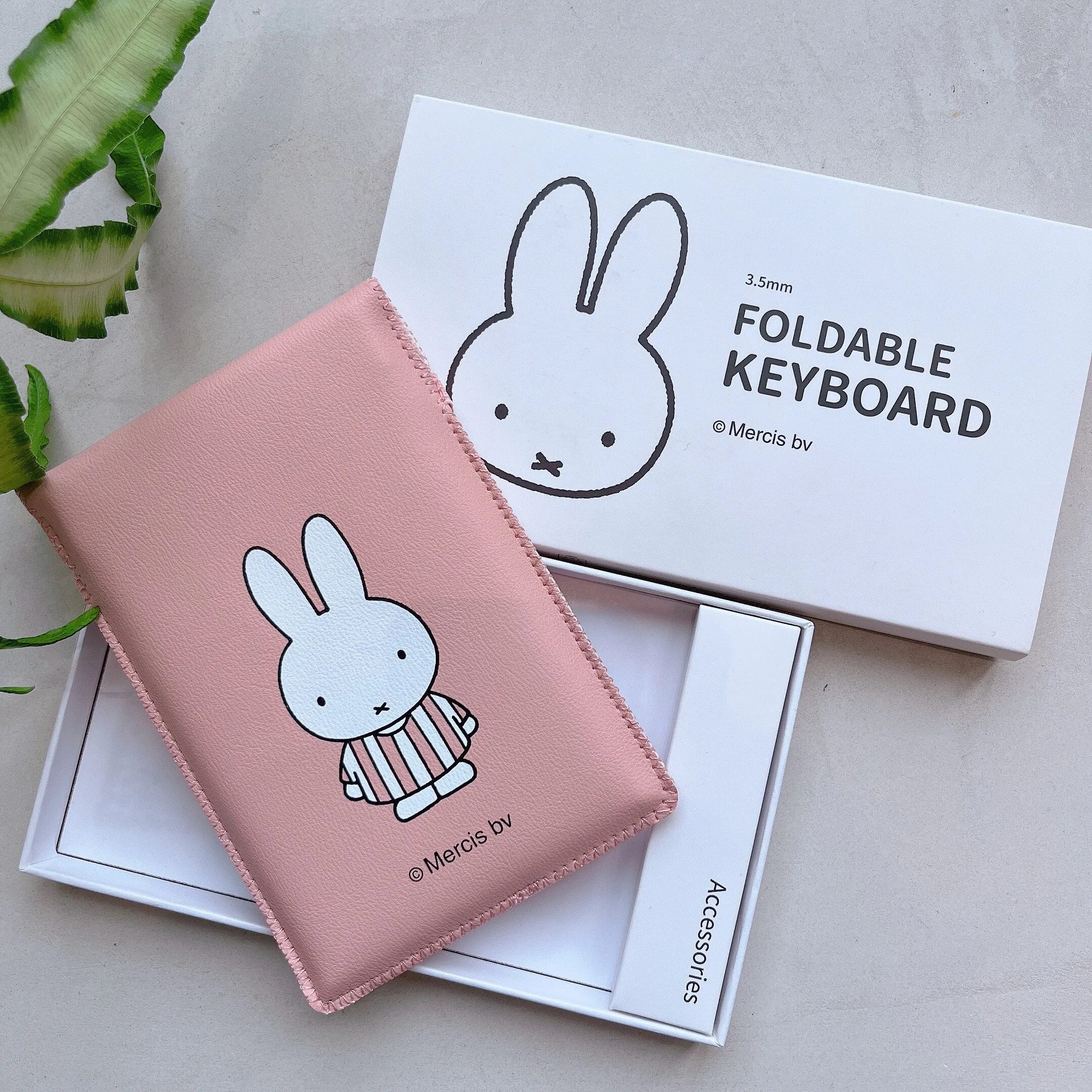 Miffy X MIPOW Mini Folding Keyboard For iPhone ipad