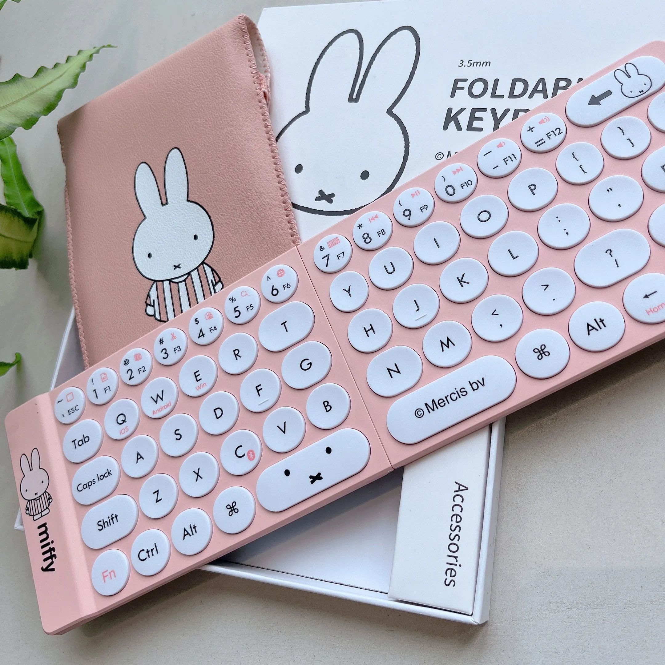 Miffy X MIPOW Mini Folding Keyboard For iPhone ipad